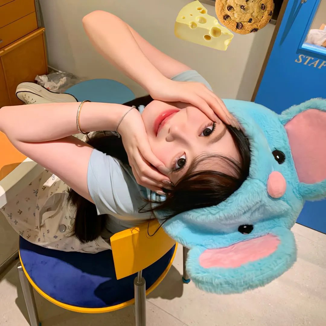 接近无限的白